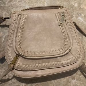 Urban Expression Crossbody
